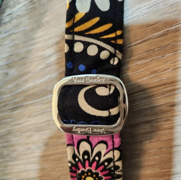 Vera Bradley black paisley quilted crossbody - Picture 7 of 8